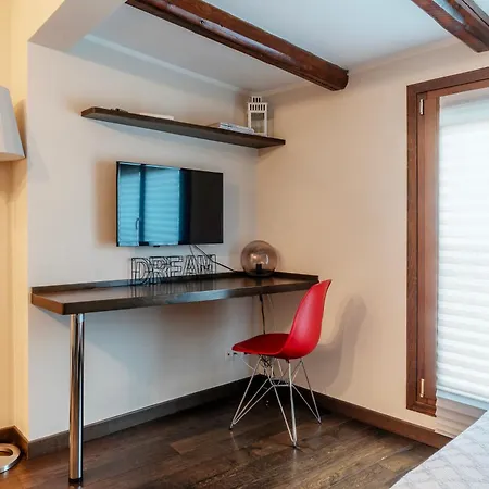 Ad Un Passo Da Piazza Di Pietra - Mini House Roma