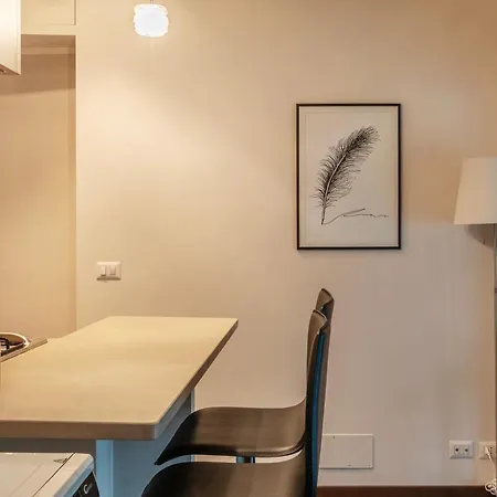 Apartment Ad Un Passo Da Piazza Di Pietra - Mini House Rome